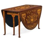 Oval extension table on the side
